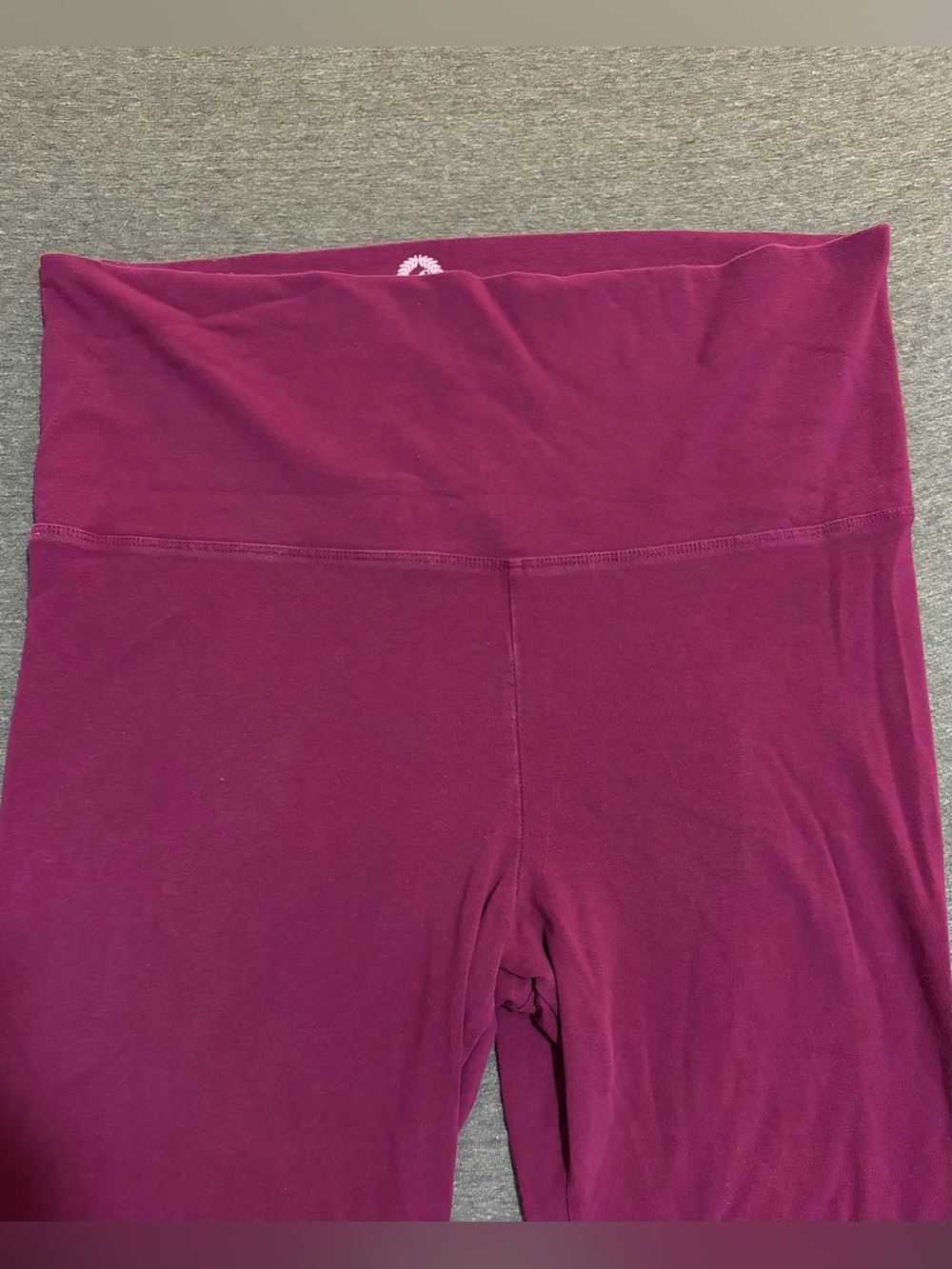 Victoria’s Secret PINK Y2K Fold-Over Flare Leggings in Vivid Magenta - Picture 2 of 7
